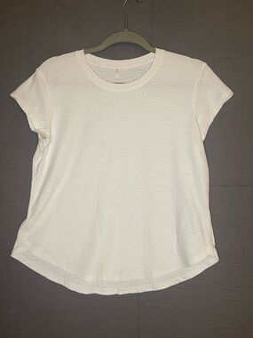 White Women's Textured Short Sleeve Top
